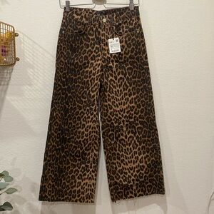 NWT Zara Mid Rise Culotte Leopard Print Wide Leg Jeans